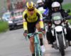 Wout van Aert se prend 2 amendes par les commissaires durant Paris-Roubaix