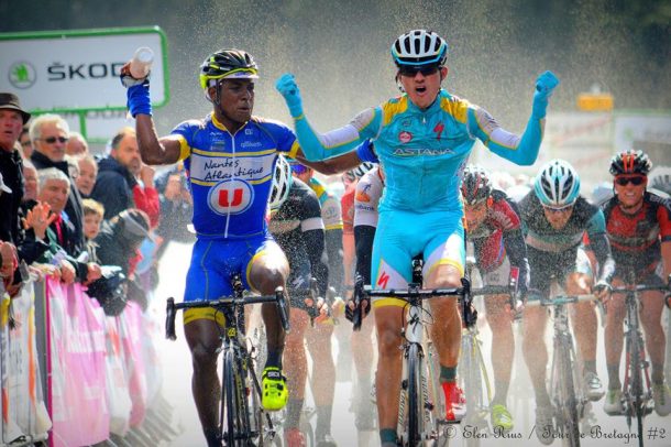 Tour de Bretagne: Vadim Galeyev gagne la 2ème étape, Yann Guyot toujours leader 7 Etrange finish sur le Tour de Bretagne (photo Elen Rius)