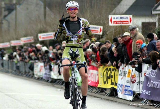 Yann Guyot déjà vainqueur sur le Merlandaise) remporte la 1ère étape du tour de Bretagne Photo Andréa Quémener