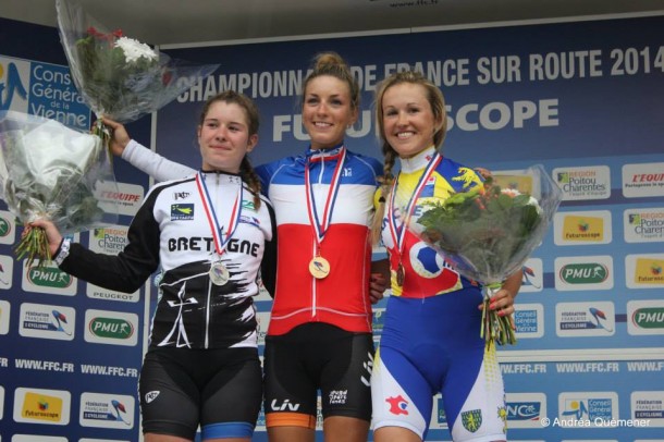 Pauline Ferrand Prevot remporte aussi le titre en espoirs devant la Bretonne Coralie Demay et la Franc Comtoise Marine Strappazzon (Photo Andréa Quémener) 
