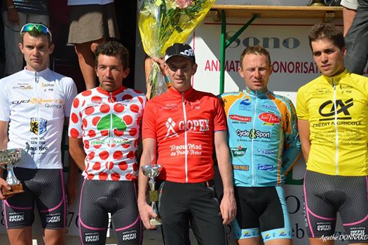 Nicolas David nouveau leader du TAM 7 de gauche a droite, Baptiste Flegeo, Erwan Brenterch, Jacques Burlot, Piort ZIelinsky et Nicolas David. Photo Agathe Donnard