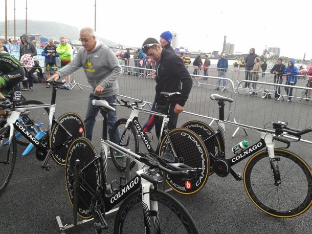 John Caffrey est à l'écoute du sportif 8 John Caffrey sur le giro a Belfast, photo Ronan Killeen