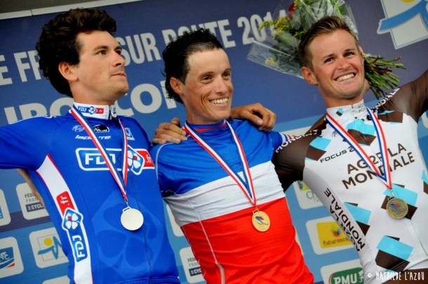 Championnat de France: Sylvain Chavanel pour son 6ème titre 7 Sylvain Chavanel entouré de Anthony Roux (2eme) et Maixme Bouet (3ème) photo Mathilde l'Azou