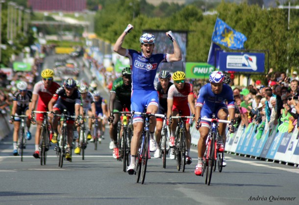 France: Arnaud Démarre devant Nacer Bouhanni 7 Démarre devant Bouhanni , la revanche de 2012, photo Andréa Quémener