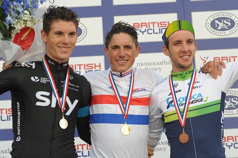 Royaume Uni: doublé des Sky , Kennaugh titré 9 Peter Kennaugh entouré de Ben Swift et Simon Yates