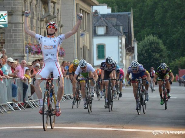 Anthony Abgrall victorieux devant Le Carroff et Collobert, Reilly termine 4ème (photo Agathe Donnard) 