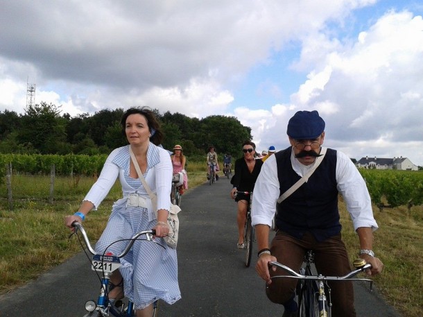 L'Anjou vélo vintage surfe sur la vague du rétro 9 Ballades bucoliques au bord des vignobles d Anjou