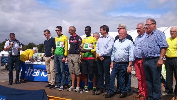 Aziz-Abdoul Nikiema, un Burkinabè sous les couleurs du VC Pontivy 10 Le podium de la cyclo-sport de Plouay (photo Remi Jamin)