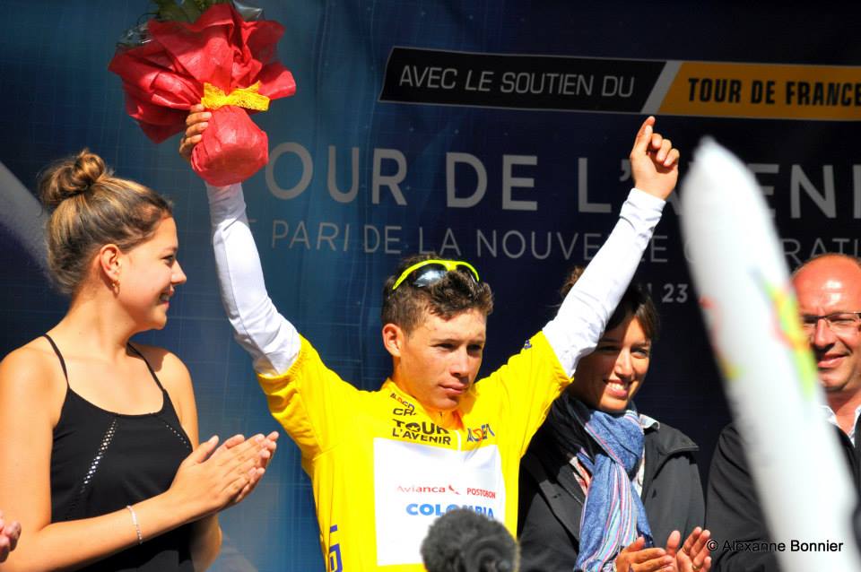 jaune
