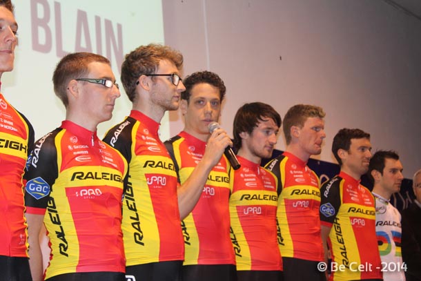 Alex Blain: "Ce n'était plus possible, J'étais en désaccord avec Cherie Pridham" 8 Alex Blain était le leader de cette formation Raleigh en début de saison