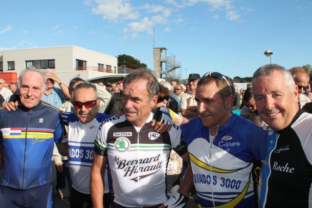 Pipriac: Joop Zoetemelk devant Bernard Hinault 8 Arroyo, Hinault, Zoetemelk, Roche un beau plateau à Pipriac