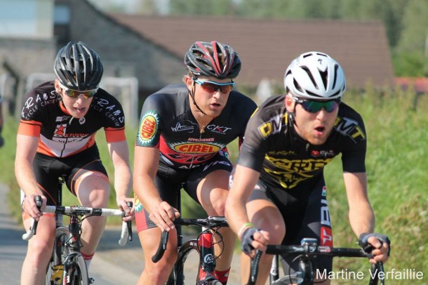 Eoin McCarthy rejoint An Post-Chain Reaction 7 Le jeune Eoin McCarthy , ici en tête, rejoint An Post Cain Reaction (photo Martine Verfaille)