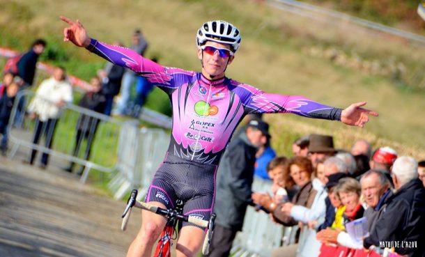 CC de Plougasnou: Antoine Jan chez les espoirs, Lucie Chainel chez les Dames 7 Antoine Jan vainqueur à Plougasnou (Photo Mathilde L'Azou)
