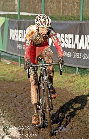 Coupe du Monde Espoirs: Sweeck pour la 6ème manche, Vanthourenhout le général 8 Michael Vanthourenhout.
