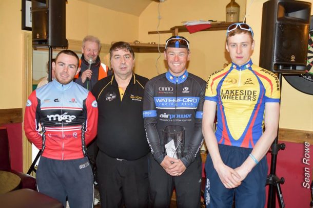 Irlande: Robin Kelly remporte le Memorial Ned Flanagan 7 le podium des Cat 1 et 2 (ph. Sean Rowe)