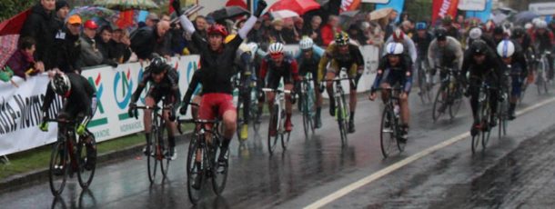  Lucas Destang (Vendée U) remporte le sprint (pht Tour de Normandie)