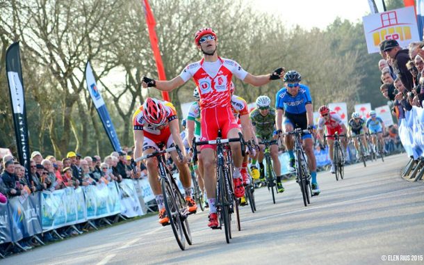 Fabien Grellier remporte la 44ème Manche Atlantique 7 Fabien Grellier en costaud (Pht Elen Rius)