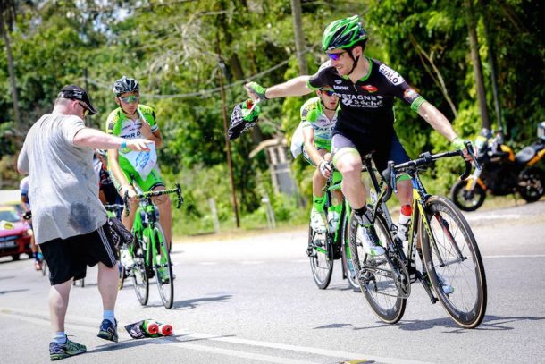 Cédrig Boishardy: "Soigneur, plus qu'un métier, une passion" 9 un véritable numéro d'équilibriste le ravito !