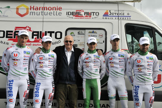 Celtic Challenge: Dinan et An Post ChainReaction au coude à coude 7 Le team Pays de Dinan avec Alain Baniel du Kreiz Breizh