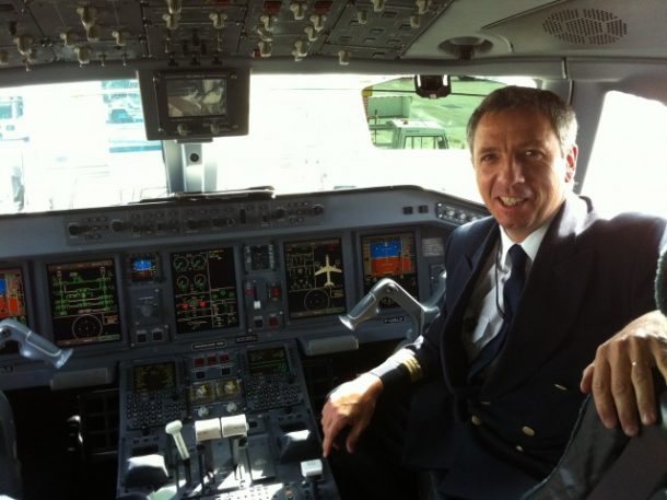 Bruno Cornillet: jusqu'au bout de ses rêves! 8 Dans son cockpit d'avion; (pht Bruno Cornillet)