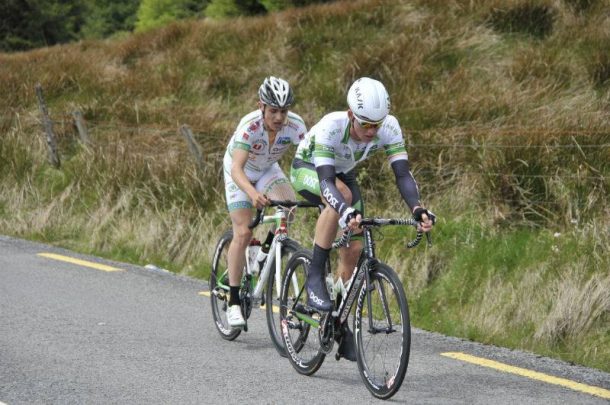 Axel Journiaux avec Ryan Mullen, les deux espoirs du cyclisme celtique