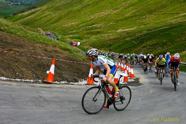 Craig McCauley et Simon Ryan à Hennebont Cyclisme 7 Craig McCauley à l'aise dès que le route s'éléve, photo Jim Halferty