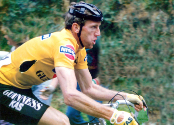 "OldVelos" rend hommage à la mythique "Nissan International Classic" 12 le "King" Sean Kelly en jaune, leader de la Nissan Classic, avec le cuissard rarissime Guinness Kas