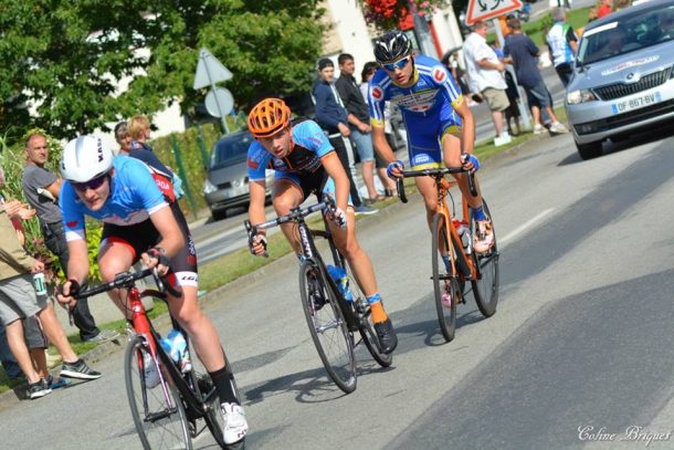 les 3 hommes étaient échappés avant l'ultime attaque de Keagan Girdlestone à 10 km du finish (phot Coline Briquet)