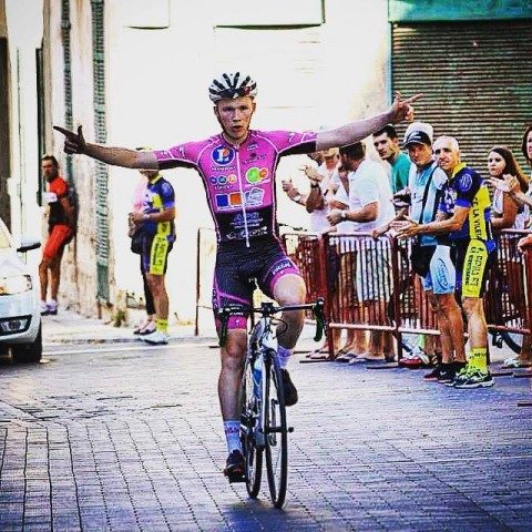 Hennebont Cyclisme et Dynamo Cover se rapprochent 10 Daniel Stewart vient de signer pour une équipe pro étrangère