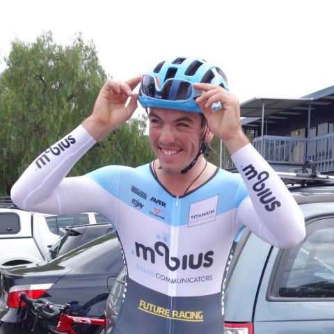 Le team Mobius Futur Racing: l'Académie Australienne du team Dynamo Cover Pro Cycling 8 Nick Kergozou De la Boessière,le Néo Zélandais est issu du team Mobius Futur Racing