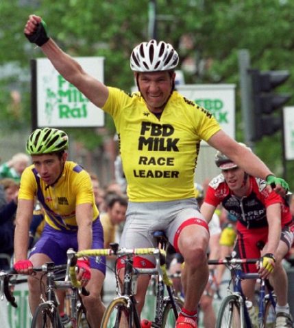 Stephen Roche, parrain du Team Irlandais Dynamo Cover Pro Cycling 12 Philip Cassidy, la légende de la RAS (Photo DR An Post Ras)