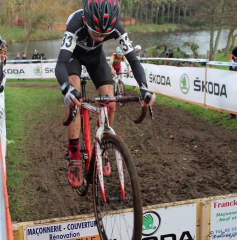 Pierrick Sivignon: " Me faire d'abord plaisir sur le France juniors!" 9 Un terrain gras et ces planches qu'il affectionne. (Photo Loezia Jourdan)