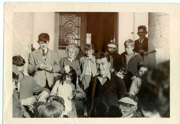 Raymond Berthou nous a quitté 9 Avec Louison Bobet, le gamin Berthou en bas a droite, casquette vissée sur le crâne, rêvait de courses !