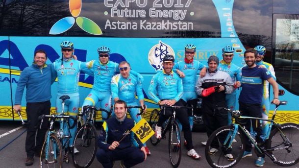 Team Astana; Le clan "Azure" trace son chemin ! 13 classe