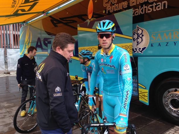 Team Astana; Le clan "Azure" trace son chemin ! 10 lars 2