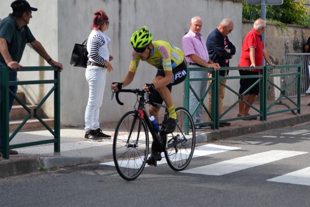 Tour du Chablais-Léman: Pierre Bonnet devant Benjamin Dyball 7 daniel morlevat
