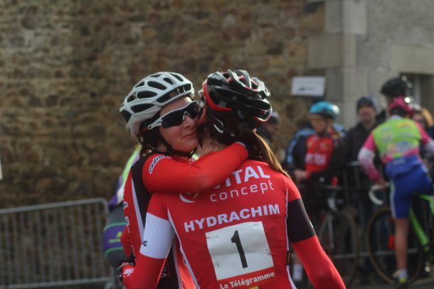 Bretagne dames; Anaïs Grimault en solitaire 8 135