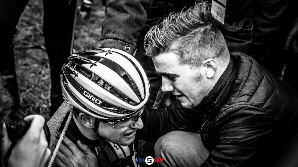 Behind The Lens : Gus Sev 12 5 CX FR