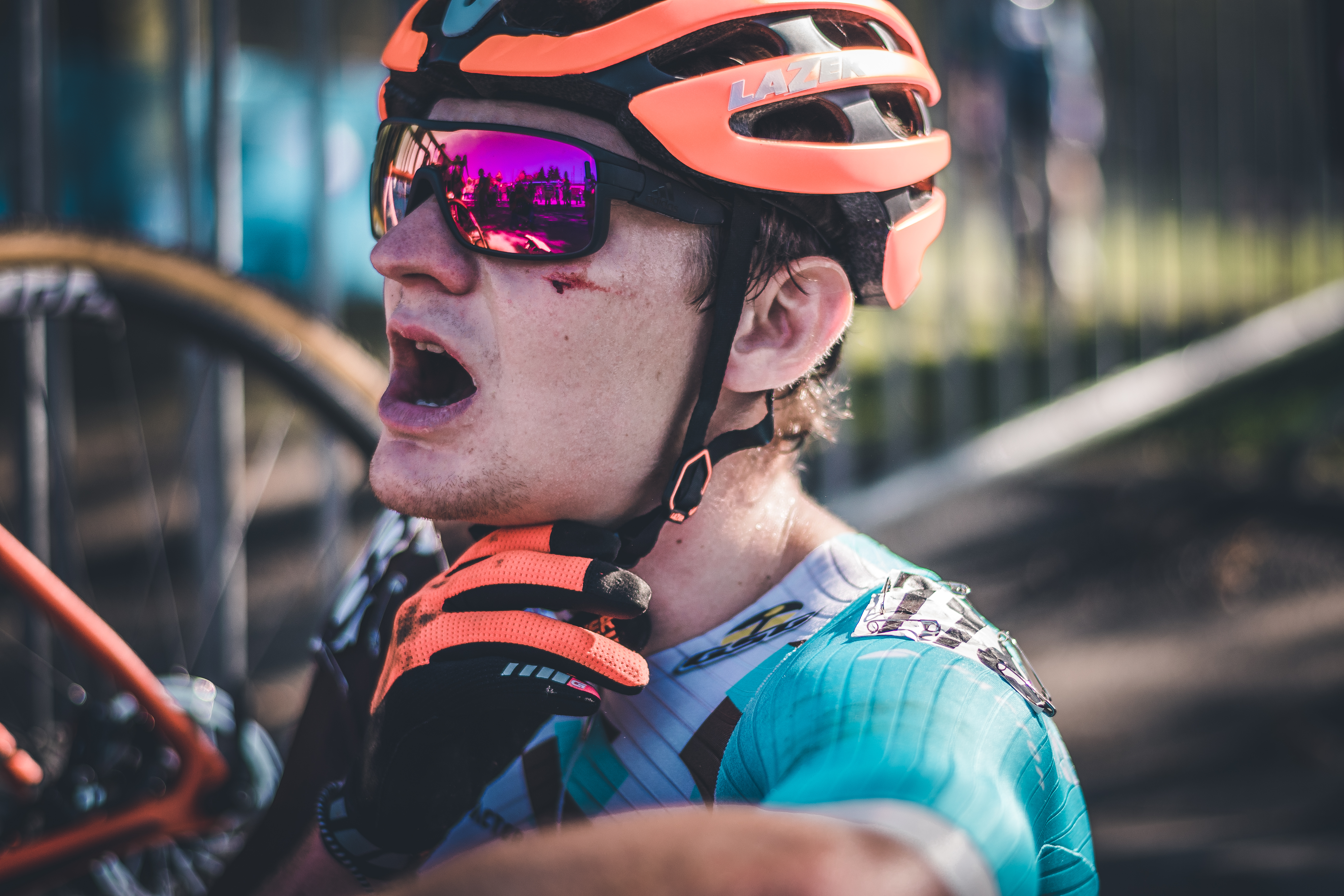 Behind The Lens : Sarah Meyssonnier 13 CX17 PIGEON