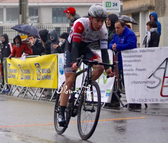 GP du Pays d'Aix: Clément Carisey devant Mickaël Guichard et Darragh O'Mahony 7 dargu