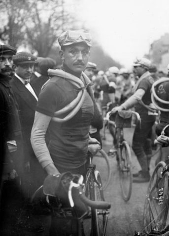 Bernard Hinault: "Dans le Centre-Bretagne et à Carhaix, ils se bougent au moins !" 8 lulu
