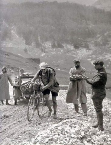 A ceux tombés pour la France, comme les vainqueurs du tour Lucien Petit-Breton, Octave Lapize et François Faber 8 pie