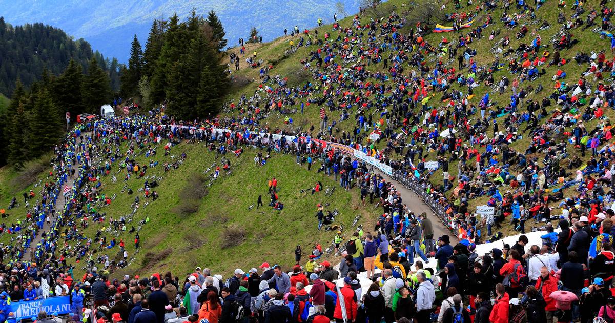 Pour limiter la foule, 1000 places ont été vendues (en 12 minutes) pour assister à l'arrivée au Monte Zoncolan 6 630