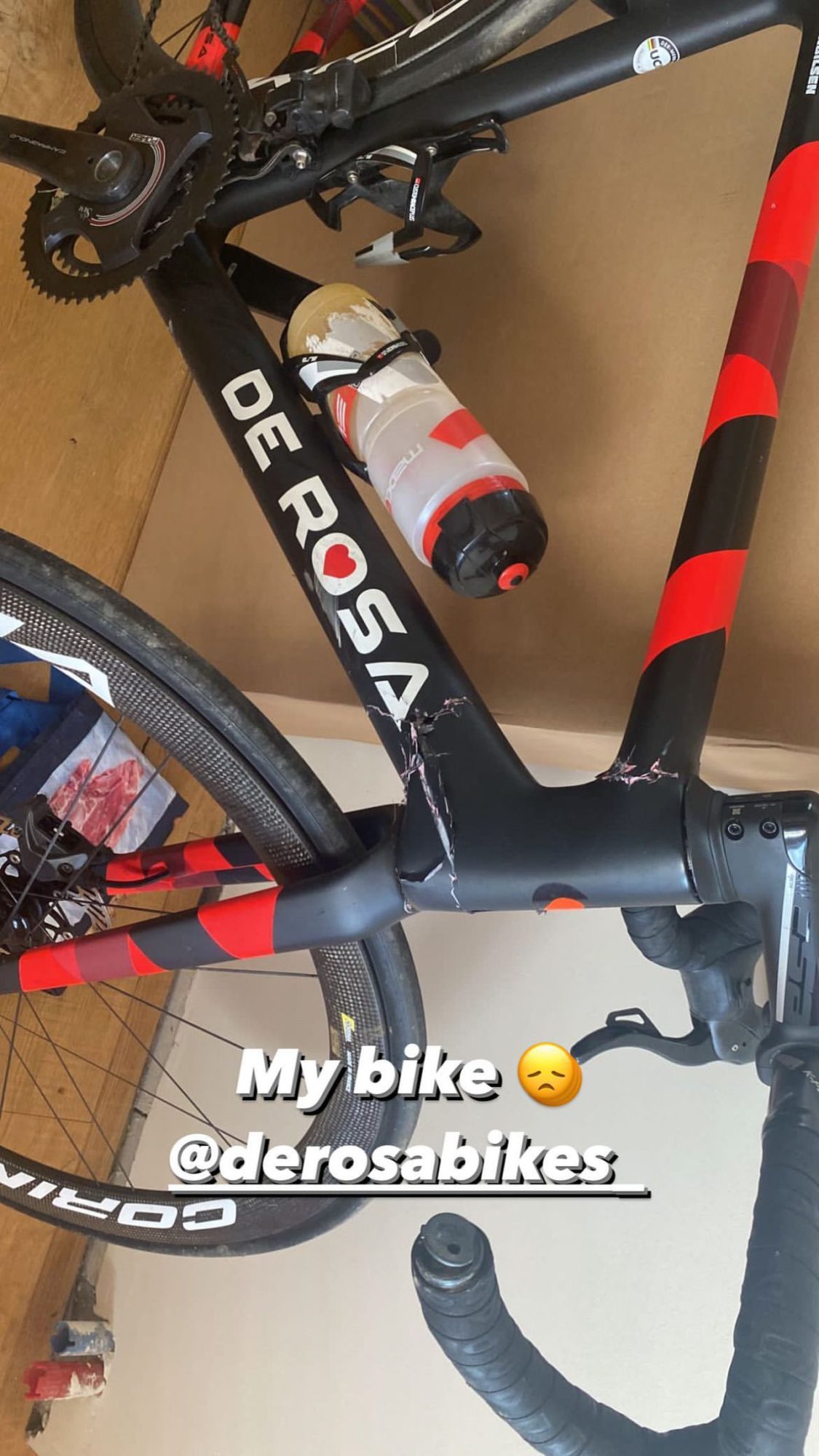 Kenneth Vanbilsen remercie son casque: "Il me sauve la vie" 8 derosaa