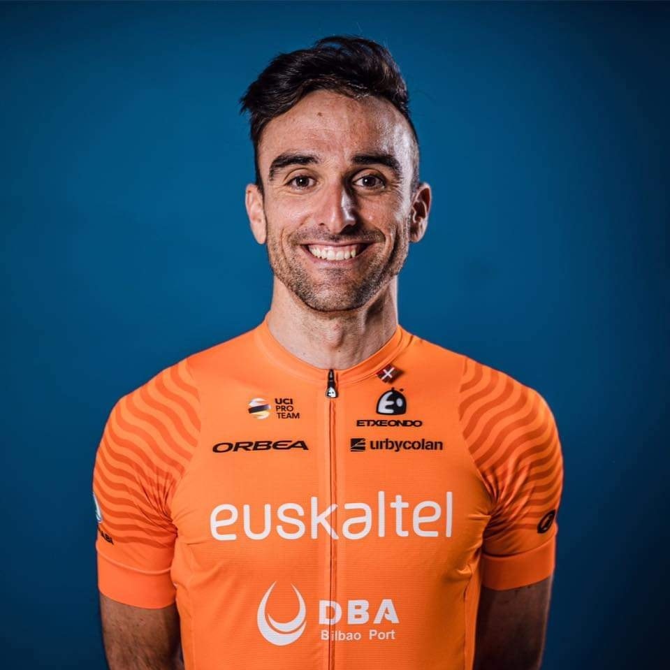 Luis Angel Maté offre son maillot à Bernard Hinault et l'asso "Souffles d'espoir" pour la lutte contre le cancer 7 vuvu
