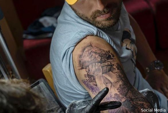 Sonny Colbrelli se fait tatouer le pavé de Roubaix et la Trouée d'Arenberg 8 too 1