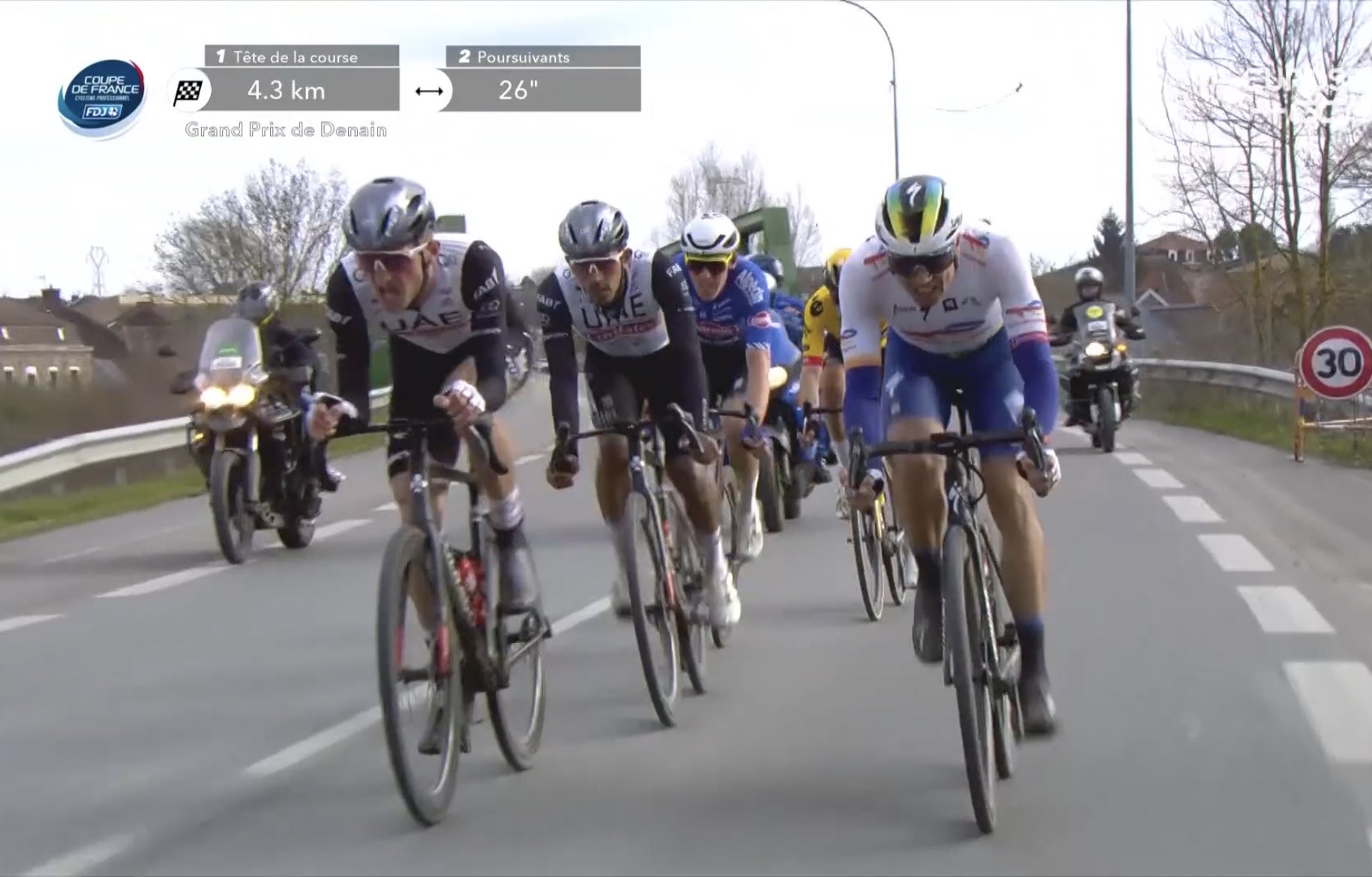 Grand Prix de Denain: Juan Sebastian Molano devant Tim van Dijke et Timo Kielich 9 bason