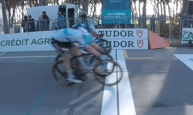 Tirreno Adriatico: Fabio Jakobsen remporte la 2ème étape, Filippo Ganna reste leader du général 7 magio