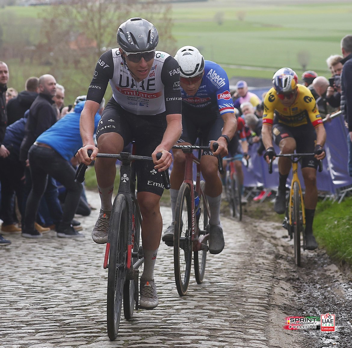E3 Saxo Bank Classic: Wout van Aert devant Mathieu van der Poel et Tadej Pogacar 7 parve