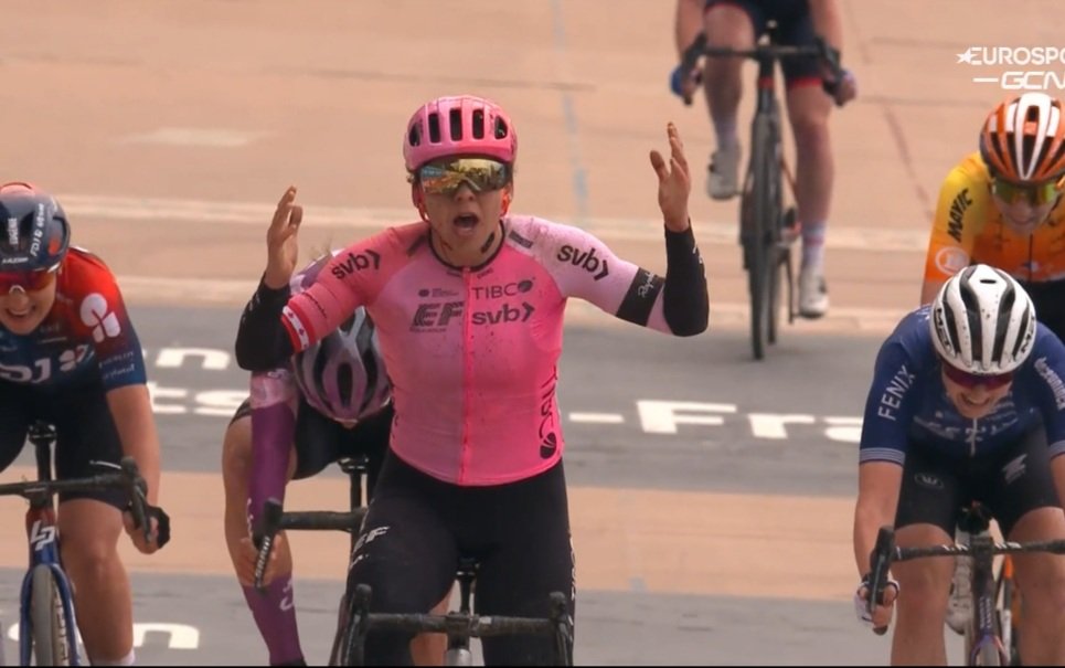 Alison Jackson remporte Paris Roubaix Féminin 7